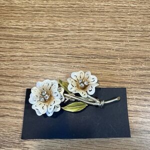 CORO Vintage White Enamel Flower Brooch Cutout Petals AB‎ Rhinestones